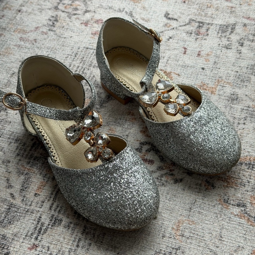Trish Scully Princess Sparkly Shoe Silver
